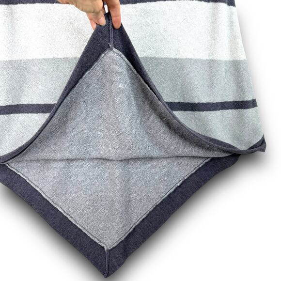 NEW Barefoot Dreams CozyChic Ultra Lite Gray Stripe Ocean Breeze Poncho One Size - Picture 4 of 9